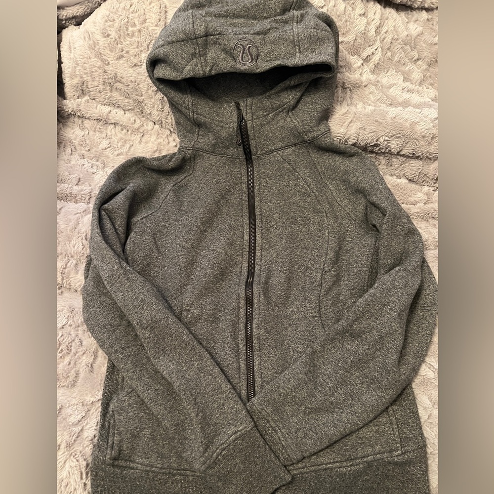 NWOT Lululemon Scuba size 8